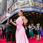 Regina King Instagram – Flashback to my 1st Tonys
-Look mama…I’m at the Tonys!!!
-Glam Squad got me pretty in pink
-When 4 fly people have to take a pic
-Officer Tang & Detective Adams reunite #Southland
-Bebe is l👀kin good! Whatchoo on…that Keto diet??
-Laura and I are about to hit that stage and were feeling cute. So we give’m that over the shoulder smirk
-And the winner is…Bryan Cranston!!! Alright B-fly let’s give it to ’em in this Prada
#TonyAwards2019