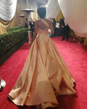 Regina King Instagram - #oscars2020
What a night....
What a team...
@versace @harrywinston @stuartweitzman @waymanandmicah @makeupbylatrice @larryjarahsims @frenchieswoodbury @arconalosangeles @cadillac