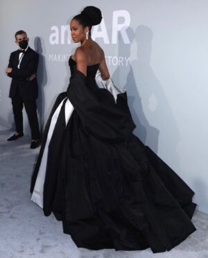 Regina King Instagram - #amfarcannes Thank you Amfar for continuing your work to make HIV/AIDS history. Got me feeling 6 feet tall and honored to be a part of an important night. #Schiaparelli