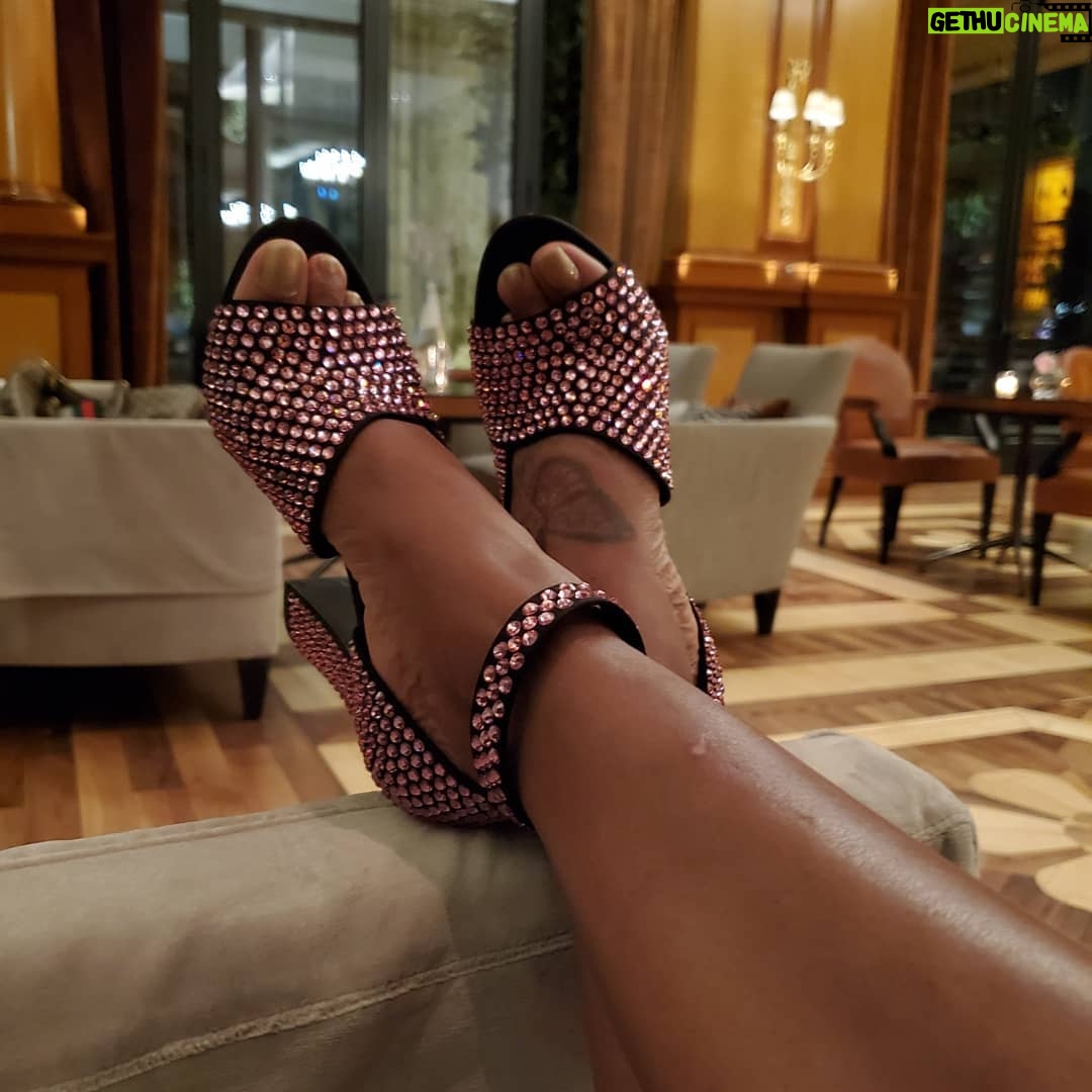 Regina King Instagram - Arrivederci Firenze e Milano! Thank you! @prada @jkplacefirenze @palazzoparigi for making sure my first trip to Italy was an unforgettable one 💚🗯❤