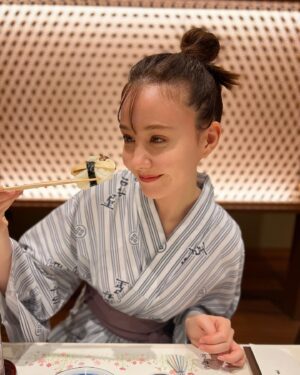 Reina Triendl Instagram - お仕事で
泊まったお宿にて☺️

幸せな時間でした〜♡