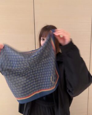 Reina Triendl Instagram - 「OUT OF ORDER」
仙台公演初日無事に終えました☺︎

舞台は毎日いろんな発見があって楽しい。。
明日も楽しみです!

因みに何枚目かに写ってるのは舞台のグッズ☺︎使えそうなエコバッグに、ハンカチ。

みなさまぜひゲットして
観にいらしてください🙌