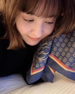 Reina Triendl Instagram - 「OUT OF ORDER」 仙台公演初日無事に終えました☺︎ 舞台は毎日いろんな発見があって楽しい。。 明日も楽しみです! 因みに何枚目かに写ってるのは舞台のグッズ☺︎使えそうなエコバッグに、ハンカチ。 みなさまぜひゲットして 観にいらしてください🙌