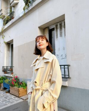 Reina Triendl Instagram - 夜9時で
この明るさ🇫🇷

🍃