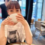 Reina Triendl Instagram - 夜9時で この明るさ🇫🇷 🍃
