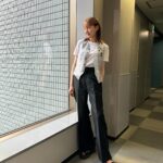 Reina Triendl Instagram - 天気がいいですねぇ☺️ 最近のお衣装、まとめてみました😉 あ、真っ黒のは私物です🖤