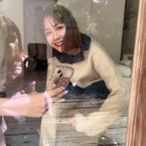 Reina Triendl Instagram - インスタ、何あげたらいいかな♡？