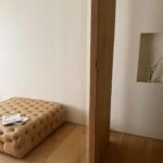 Reina Triendl Instagram - 🏠 インテリアが好きで 20歳くらいから欲しかったものをやっと 買ったり、好きな内装にリノベしてみたり。 熊🐻はIKEAから迎え入れました。 おうちが一番好きだ✌︎
