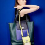 Reina Triendl Instagram – 今日から阪急うめだ本店にて
「Mulberry x Paul Smith」のポップアップショップが開催中です🐿️

朝から行ってきちゃいました🚄

オリジナルのドローストリングトラベル
ポ ーチセットがもらえるキャンペーンもあるのだそう♡

ポップアップは10月3日までです😉

#MulberryxPaulSmith
#PR