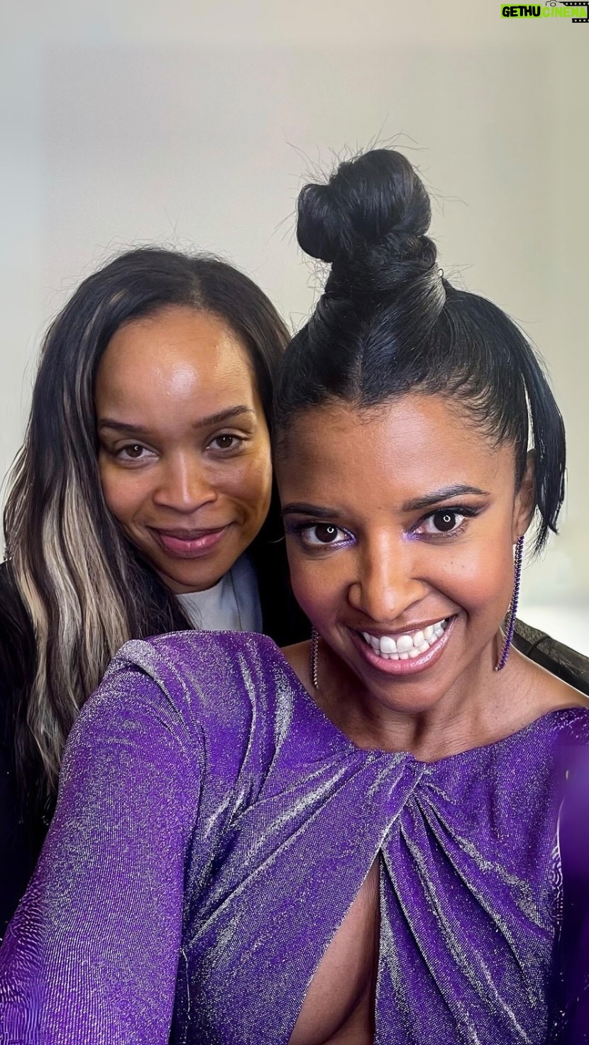 Renée Elise Goldsberry Instagram - Celebrating the #girls5eva hair #dreamteam with this repost from @takishahair!! 3 seasons of styling #Wickie, and Takisha never repeated one look! A testament to the creativity and genius of true artists. Thank you for showing up every single day with love, light, endless imagination, and more HAIR!!! • Repost | It’s all about #Girls5Eva baby! Season 3 is out and on @Netflix for you to binge watch 🍿. Go check it out and keep and eye out for the hair looks, season 1, 2, and 3 designed by yours truly 💁🏽♀️ Thanks to my amazing hair team who showed up & showed out! All of the hair was courtesy of or by @tsdhairextensions @tiffanyvoltaire @yanceyedwards @satokocohair @marczafrani #DepartmentHeadHair #local798 #takishaonhair #wigs #ponytails #bundles #hairstylist #g5eva #season3 #bts