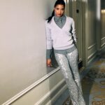 Renée Elise Goldsberry Instagram - Sequins and stripes for #Girls5Eva Eve! Season 3 drops tomorrow on @netflix! 👗: @sarahslutsky 💄: @billieegene 💇🏾‍♀️: @derickmonroe Look I 🪡: @michaelkors 👡: @tamaramellon 💎: @sethicouture @grownbrilliance 👛: @michaelkors Look II 🪡: @ragandbone 👡: @tamaramellon 💎: @grownbrilliance 👛: @brandonblackwoodnyc #netflix #girls5eva #press #returnitytour #nyc
