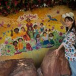 Rena Matsui Instagram - マドリガル家発見！ #カリフォルニアディズニー #Disneyland #californiadisneyland #adventurebydisney
