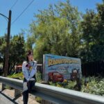 Rena Matsui Instagram - 写真がありすぎるのでまだまだ投稿続くカリフォルニア旅。 carslandはラジエータースプリングスの世界そのままで、 ラジエター・スプリングス・レーサーは驚く仕掛けがたくさん！ 作品が好きであればあるほどここから出られないじゃないかと、エリアの造り込みに唸る私。 ライドのシステムを知ることでアトラクションがさらに面白くなる貴重な体験もして、このアトラクションがお気に入りになりました。 #DisneyCaliforniaAdventure #CaliforniaAdventure #adventurebydisney