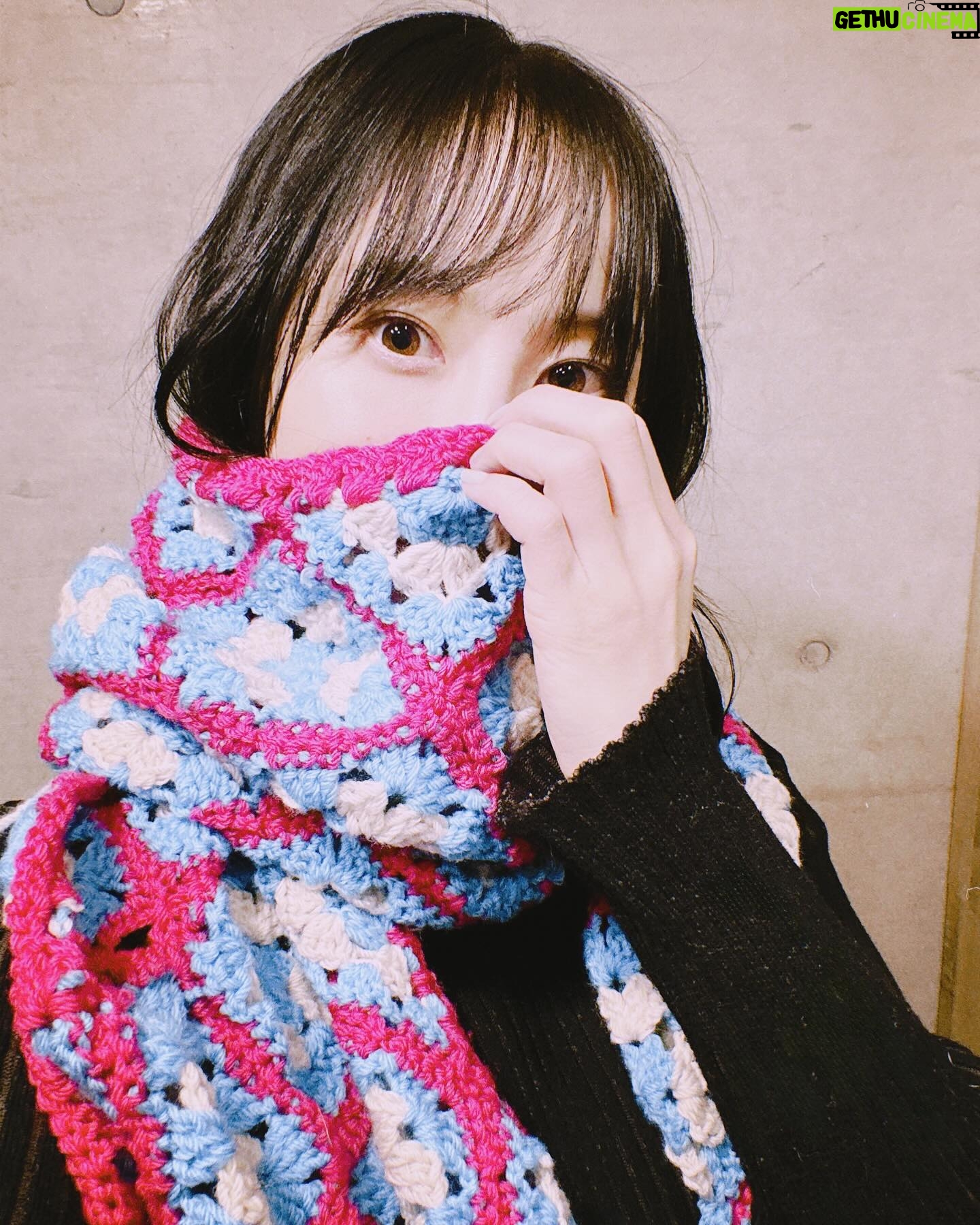 Rena Matsui Instagram - ミニー@ファンダーランドカラーのマフラーを作ってみた🎀🩵