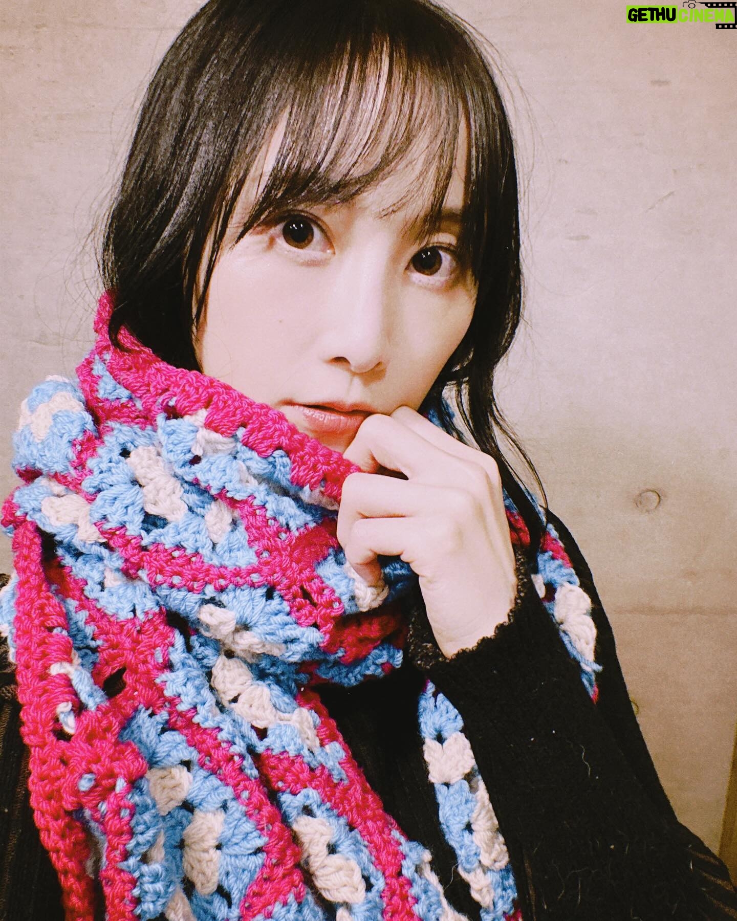 Rena Matsui Instagram - ミニー@ファンダーランドカラーのマフラーを作ってみた🎀🩵