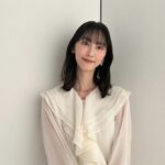 Rena Matsui Instagram – エッセイ『私だけの水槽』の著者近影撮影にて。
発売が近づいていてドキドキしています。