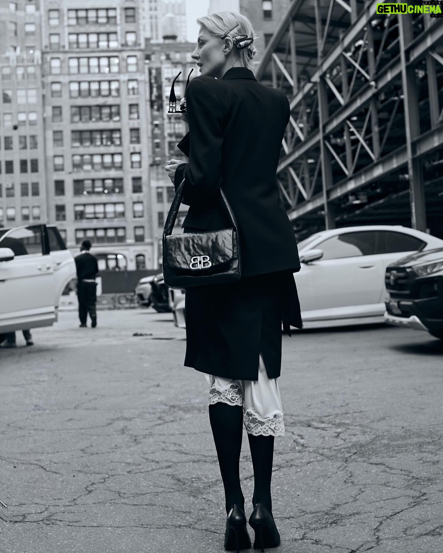 Renata Litvinova Instagram - cinematic smoke-noir