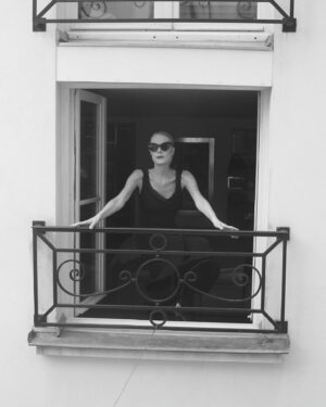 Renata Litvinova Instagram - Pause in Paris Остановка в Париже