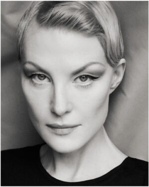 Renata Litvinova Instagram - Portrait today @geroeva