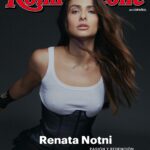 Renata Notni Instagram - #RSEE028 | La actriz mexicana continúa proyectándose en el cine y la televisión y su crecimiento actoral está ligado a una filosofía que la lleva a buscar personajes desafiantes, que rompan estereotipos y cambien paradigmas, implicando para ella una verdadera exploración de su oficio. 🔗 Sigue la historia de portada en el link de la bio. Historia: Melisa Parada / @melisaparb Fotografia y dirección: Khristio / @khristio Productor Ejecutivo: Alejandro Ortiz / @xalejandro.ortiz Stylist: Pool Moreno / @polmorenoo MUA: Gustavo Bortolotti / @gusbortolotti Peinado: Ernesto Vargas / @ernestovargas_hair Producción: Yuliet Delgado / @__yules.__ Asistentes de Fotografía: Christopher Valle / @_chrisstoper y Jean Carlo Delgado Asistentes de Producción: Daniela Garcia / @karendaap y Alexa Mancilla / @alexamancilla Asistente Stylist: Alan Jimenez / @alanjmnz_ Ropa: Tank top (Dolce & Gabbana); Corset y Leggings (Mariaandrée Gaitán) Guantes (Dior) . . . #RollingStoneEnEspañol #RollingStone #México #Televisión #TV #Renata #Entretenimiento #Latinoamérica