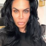 Renee Graziano Instagram - It’s ok to tell yourself you are gorgeous from the inside out! Tell yourself you deserve better than what you had before. Tell yourself you are one of one And that GOD made no mistake when he made you! Because you are special and beautiful all day every day!! #reneegraziano #mobwives #greeneyes #eyebrows #beautiful #godmade #sober #journey #healthandwrllness