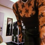 Renee Paquette Instagram - Just a girl trying to get a shot of her outfit once the room is empty.