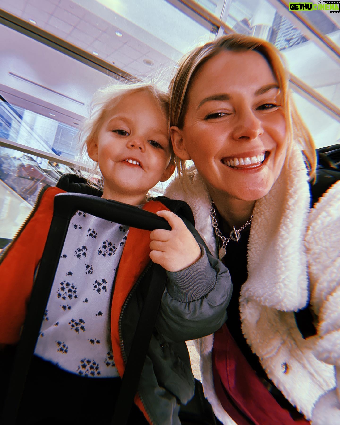 Renee Paquette Instagram - Besties world tour! First stop YYZ.