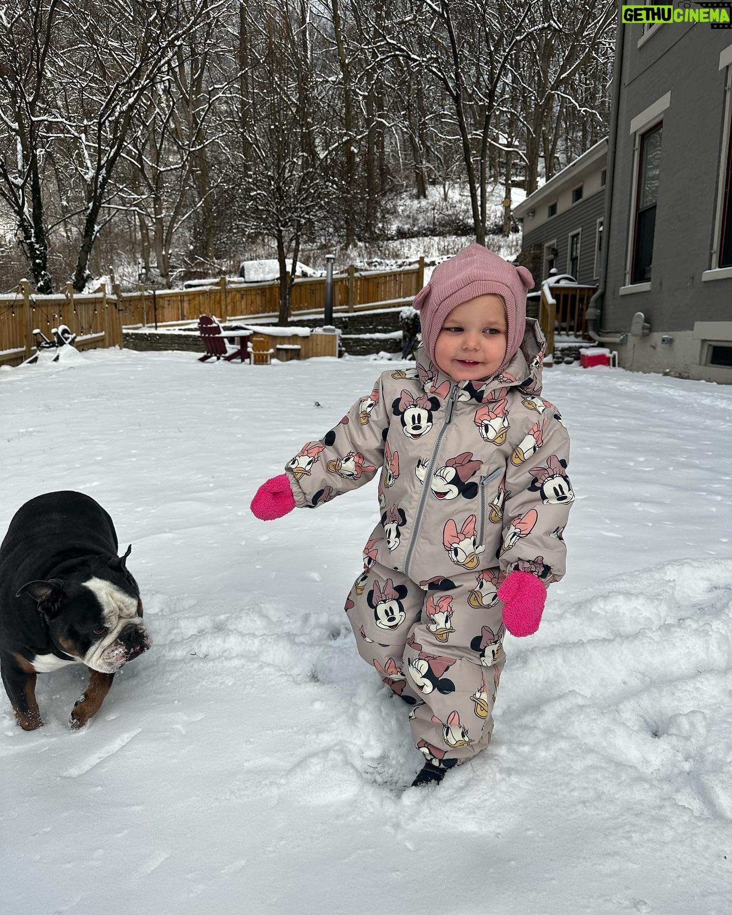 Renee Paquette Instagram - Anna and Elsa who??? ❄️ ❄️ ❄️