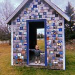 Renee Paquette Instagram - Canada, you filled my cup! I haven’t taken a legit vacation since our honeymoon like 7 years ago. So taking Nora to Nova Scotia (with a pit stop in Toronto) was such a dream. Collecting seashells, hanging with family, shoddy cell service, and a poutine. ♥️🇨🇦🦞