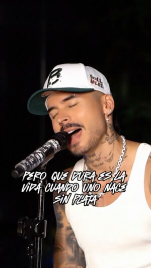 Reykon Instagram - Esta es pa las MADRES, 
dedíquenselas poniendo su nombre en esta publicación 

Q pu(0 sentimiento tiene esta canción, la quiero lanzar mañana mismo!!