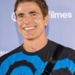 Reynaldo Gianecchini Instagram - Ja viu? UMA FAMÍLIA FELIZ. Nos cinemas.