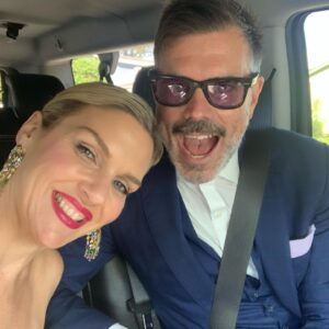 Rhea Seehorn Instagram - WHAT A FANTASTIC EVENING! Thank you to the @televisionacad for the #creativeartsemmys celebration!
And congrats to all the other nominees and winners, I loved being in your company! xo
#coopersbar 
PR: @viewpoint.pr 
STYLE: @highheelprncess 
HAIR: @matthewstylist 
M/U: @kayleenmcadams 
Dress/Clutch: @moniquelhuillier
Shoes: @flordemariacollection
Ring: @kallatijewelry 
Earrings: @anabelachan