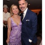 Rhea Seehorn Instagram - Dress up time! It was nothing but joy to get to hang with many of members of my #bettercallsaul family & celebrate last night at the @sagawards !!! Being honored by your peers is such a special thing. Congrats to all the winners, all the nominees, & all the actors out there working hard to keep doing what we love. Dress: @naeemkhannyc Jewelry: @kallatijewelry Clutch: @judithleiberny Shoes: @schutz Hair: @stevenmasonlife Makeup: @jamiemakeup Styling: @highheelprncess
