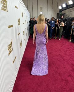 Rhea Seehorn Instagram - Dress up time! It was nothing but joy to get to hang with many of members of my #bettercallsaul family & celebrate last night at the @sagawards !!! Being honored by your peers is such a special thing. Congrats to all the winners, all the nominees, & all the actors out there working hard to keep doing what we love. Dress: @naeemkhannyc Jewelry: @kallatijewelry Clutch: @judithleiberny Shoes: @schutz Hair: @stevenmasonlife Makeup: @jamiemakeup Styling: @highheelprncess
