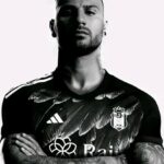 Ricardo Quaresma Instagram - 2024 vai ser um ano cheio de vitórias e alegrias. Só temos de jogar em equipa e dar o nosso melhor em todos os campos da nossa vida! Prontos para ir a jogo? Bom ano para todos! 🥳🥳🥳🥳