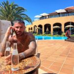 Ricardo Quaresma Instagram - Working and hydrate always! @visitmadeira @pestanahotels #portosantoisland