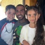 Ricardo Quaresma Instagram - Celebro o dia da criança com o desejo de que um dia todas as crianças do mundo possam brincar em paz. Agradeço todos os dias a Deus por ter na minha vida os meus filhos, são eles que me inspiram a continuar a caminhada da vida. ❤️🙏🏼