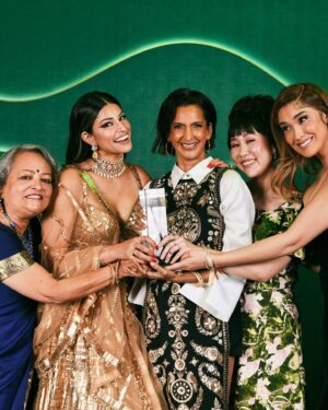 Richa Shukla Moorjani Instagram - I’ve never been one to place much importance on awards, especially in an industry where it feels like a daily struggle for my people to even be seen at all. But recognition is all the more meaningful coming from our own community of extraordinarily talented humans. I’m so grateful to @character.media for acknowledging @neverhaveiever with the Vanguard award for the monumental impact it has had on our community, the industry and the world at large. There’s still so much work to do to carve a place for ourselves, and we don’t take this honor for granted. 

Thank you for continuously championing API talent and reminding us of our collective power. I’m filled with profound pride and hope every time I’m in that room. Missing @maitreyiramakrishnan @darrenbarnet @jarenlewison @mindykaling @loulielang and every other invaluable artist from the NHIE family. 

@unforgettablegala