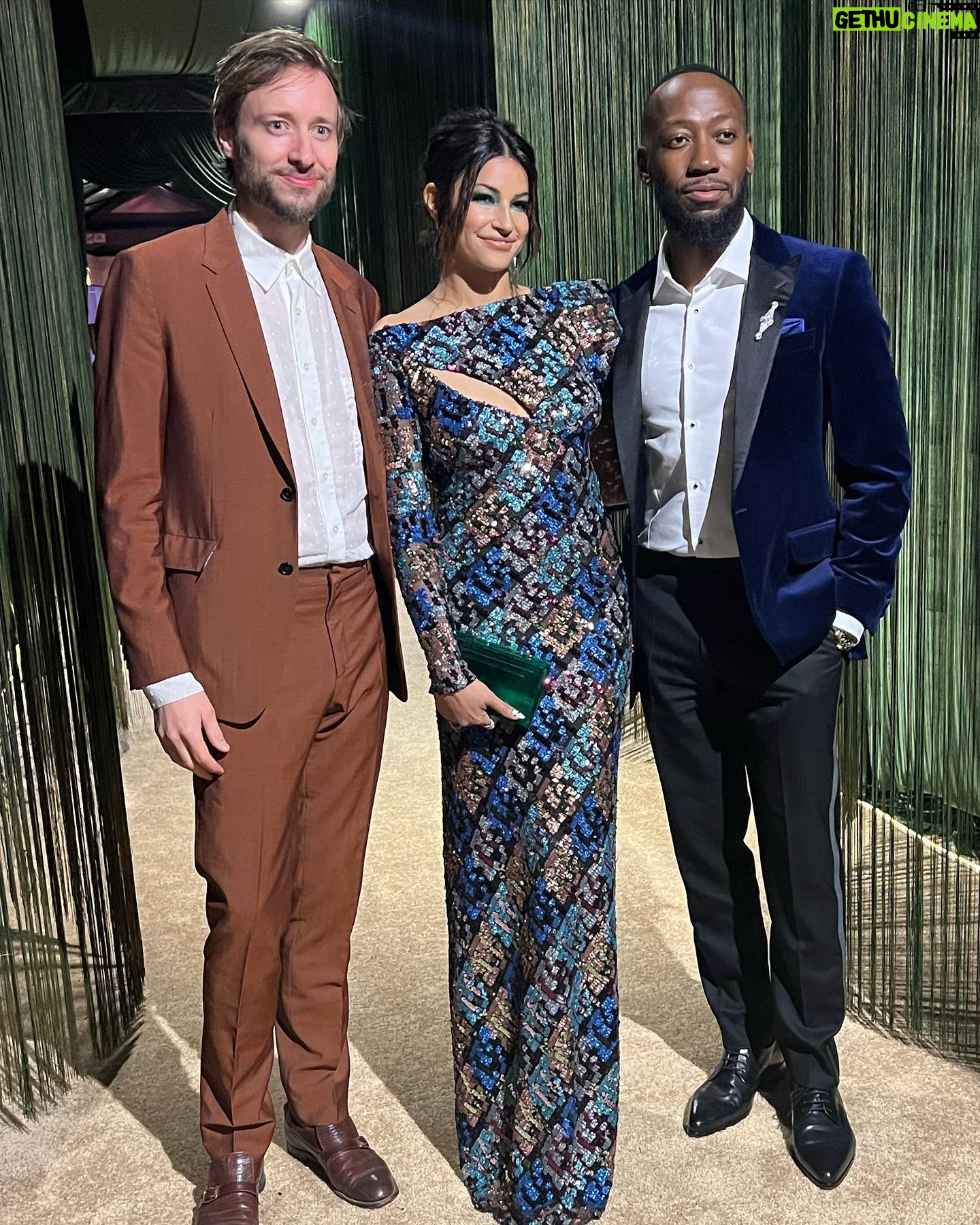 Richa Shukla Moorjani Instagram - @marcbouwer ๐ ๐ธ Getty for Netflix Emma McIntyre/Natasha Campos/Charley Gallay and Stewart Cook/Disney @styledbyambika @josephchase @antonmakeup Clutch| @lilianafshar Jewelry| @onkamal @levian_jewelry @anabelechan