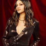 Richa Shukla Moorjani Instagram - Thank you @goldhouseco for continuously championing multicultural storytelling and for reminding us that we belong. Huge congrats to all the beautiful talented artists from our communities being recognized for their brilliance at the Oscars this year. 🥂 Outfit @sachinandbabi Jewelry @shopharshaambady Clutch @giarite @styledbyambika 🤎