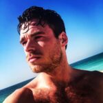 Richard Madden Instagram - Not complaining☀️ Update* Factor 50