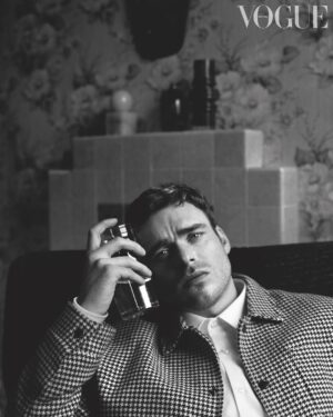 Richard Madden Instagram - British Vogue out now!
@britishvogue - Photographed by @AlasdairMclellan
- Styled by @KPhelan123
- Grooming by: @AnthonyTurnerHair, @LynseyAlexander and @PebblesNails.