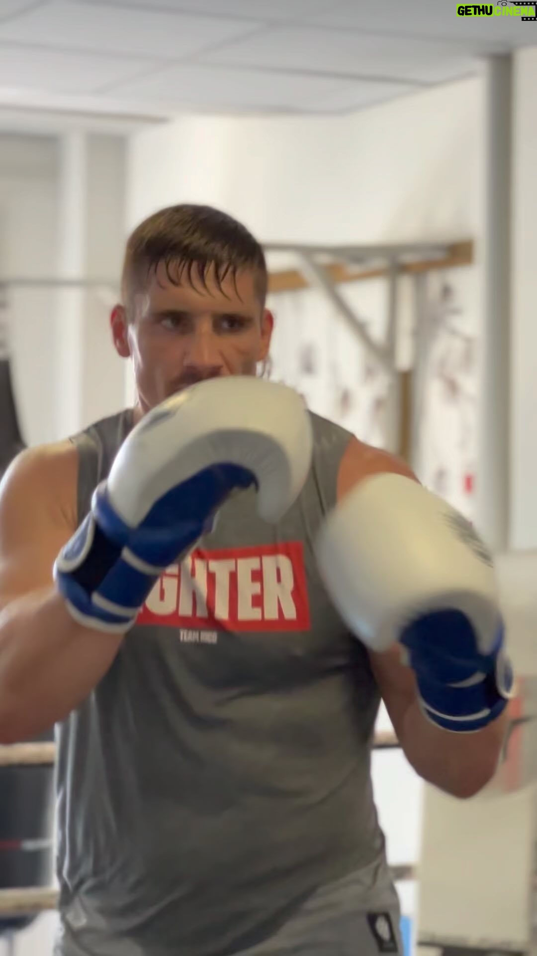 Rico Verhoeven Instagram - You get recognized in public for what you do behind closed doors.
