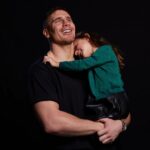 Rico Verhoeven Instagram - Helping Sara and @voor_sara is without a doubt one of the best decisions I made in life. "EACH ONE TEACH ONE" we're all here for a short period of time and some have more than others...but what do you do with what you have? Share it.....Give back.......we can't take it with us. So for me becoming ambassador for @voor_sara was a no brainer, me and my team read about Sara in the newspaper a girl who is fighting a rare muscle disease and isn't sure what her future will hold because a flu could already be fatal. So a charity was created not just for Sara but for every one with the LAMA2-MD muscle disease. Throughout the years we raised enough money to finally start research and hopefully find a cure. I want to thank everyone that ever donated your donation is making a difference 🙏🏻 and ofcourse everybody envolved from Sara's family to every single person working/helping @voor_sara because we're giving back and trying to leave the world a little bit better than we found it. ❤️