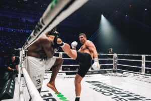 Rico Verhoeven Instagram - Happy to be back 💪🏻