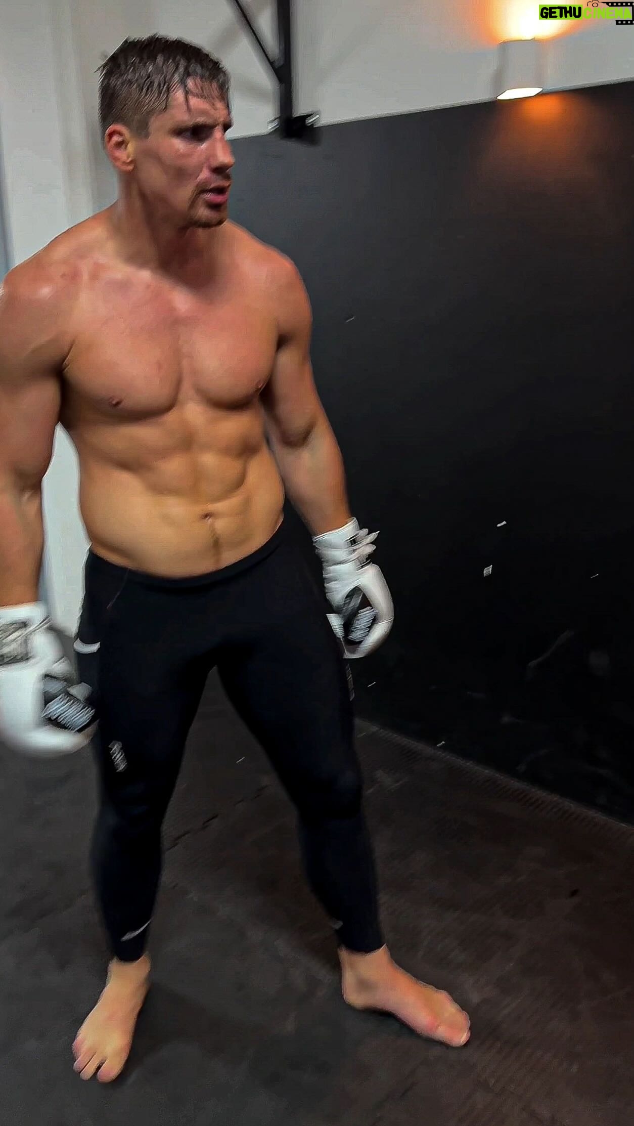 Rico Verhoeven Instagram - You’re not gonna out work me 😤