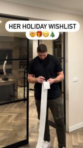 Rico Verhoeven Instagram - When she presents her holiday “WISHLIST” 🎁🎄🤯