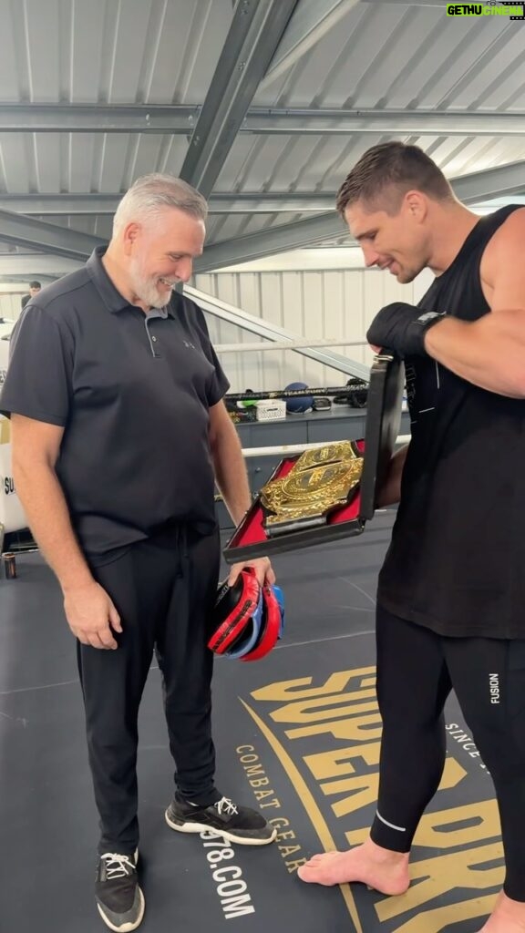 Rico Verhoeven Instagram - Special moments like these don’t come by that often so make sure the people around know how much you appreciate them before it is to late. @peterfury has been a great boxing coach, mentor, father figure and just an overall special human being. Welcomed me into his family with open arms and before we knew we’re 13 years on our way and counting. Thank you for helping me on so many levels….boxing, life lessons and so much more I know there is no way to repay you for all of that but this is my way of saying “THANK YOU, I’M GRATEFUL AND I LOVE YOU ❤️🙏🏻💪🏻