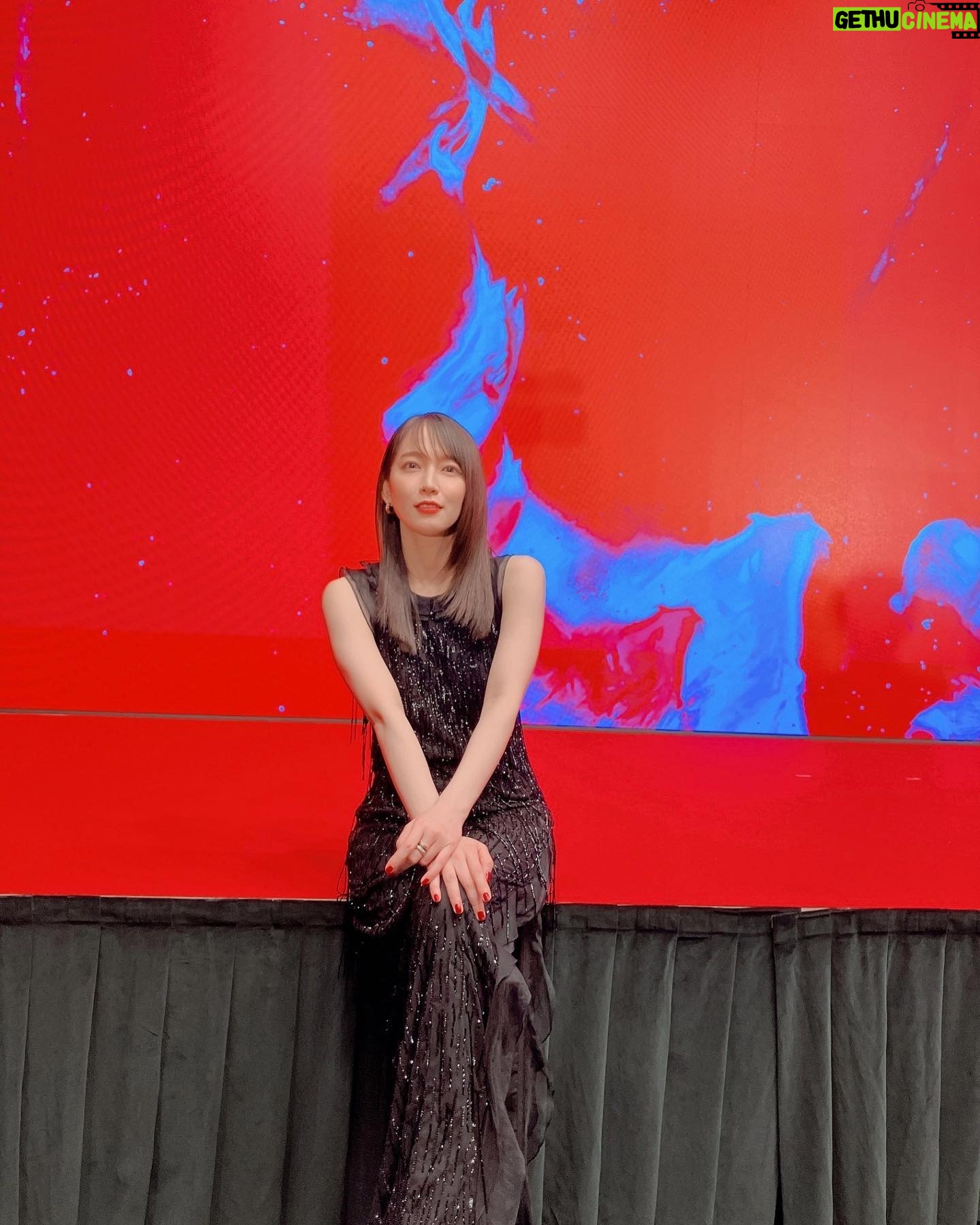 Riho Yoshioka - 171K Likes - 映画"怪物の木こり"
Japan premier🐈⬛◾️🫦🧛🏻♀️🍫Halloween仕様,
12月1日公開!
dress @emporioarmani
jewelry @boucheron
@warnerjp_official
#映画 #怪物の木こり #ハロウィン