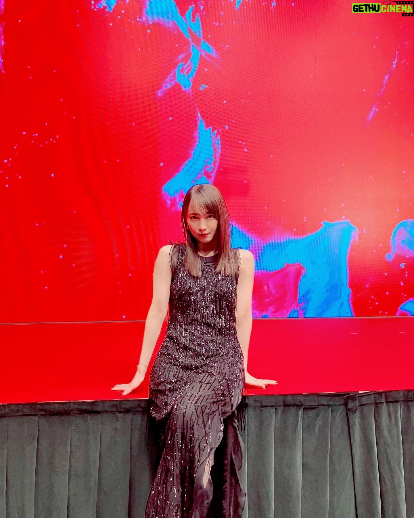 Riho Yoshioka - 171K Likes - 映画"怪物の木こり"
Japan premier🐈⬛◾️🫦🧛🏻♀️🍫Halloween仕様,
12月1日公開!
dress @emporioarmani
jewelry @boucheron
@warnerjp_official
#映画 #怪物の木こり #ハロウィン
